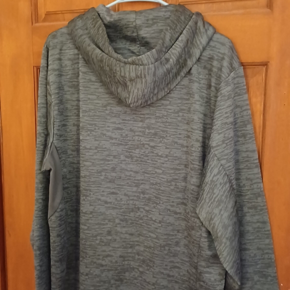 WOMEN WORLD SERIES 2018 RED SOX SWEATSHIRT WITH HOOD (Medium) - Picture 2 of 4